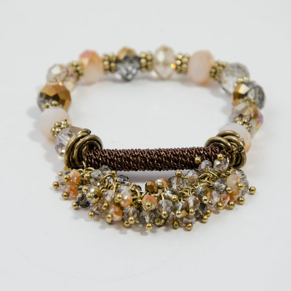 Cut glass bead bracelet with mesh and bead cluster detail