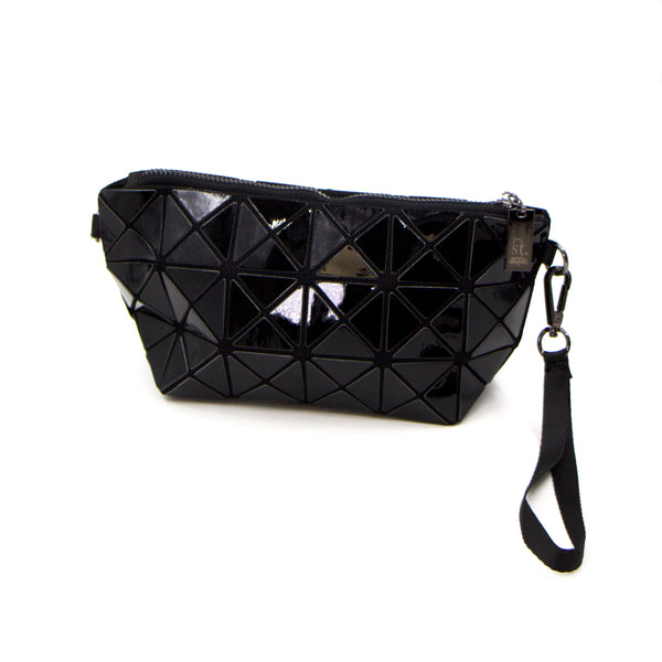 Design led triangle purse with cross body chain