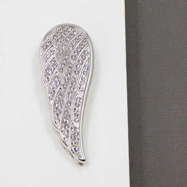 Magnetic angel wing brooch with crystal