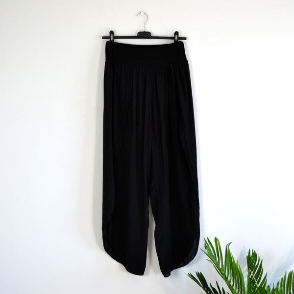 Elasticated waist free falling open trousers with attached jersey under shorts