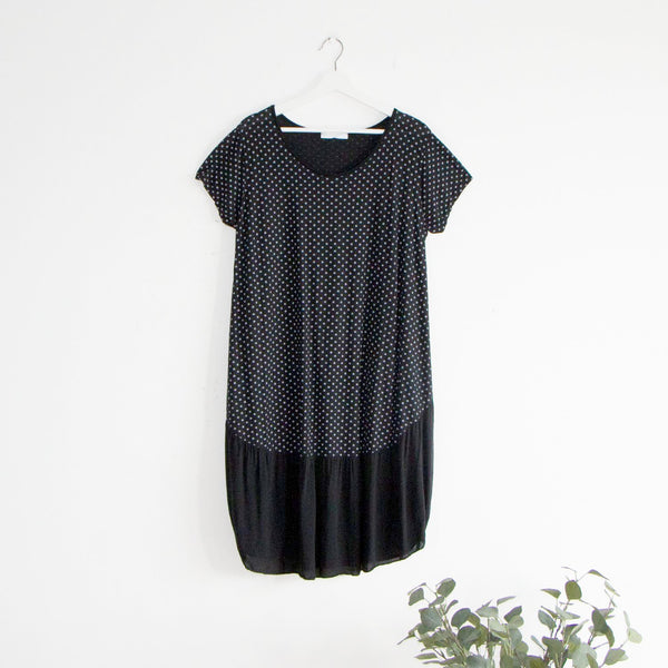 Long spotted top with t-shirt sleeves