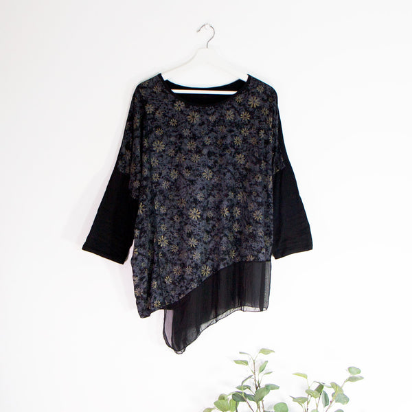 Free size jersey viscose top with special gold flower stamp