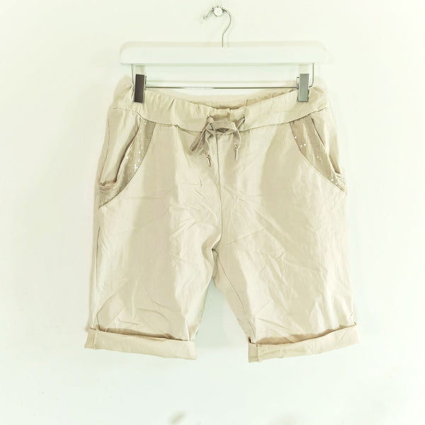 Knee length super stretch shorts with subtle sequin edge pockets (S-M)