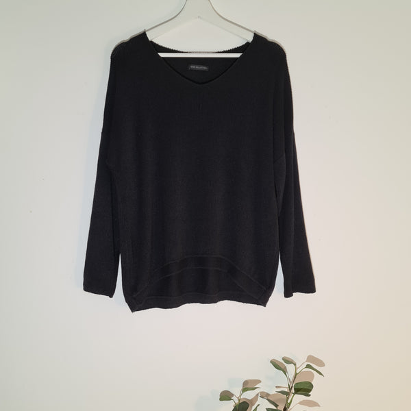 Super soft touch v-neck long sleeve top