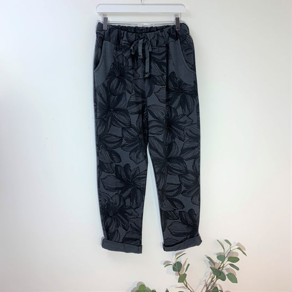 Jersey lounge pants with flower print, ribbed fabric detail and pockets