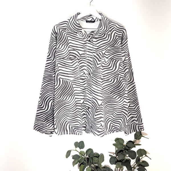 Fine corduroy animal print shirt  (M)