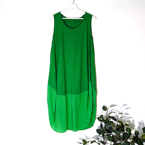 Plain sleeveless duel fabric cover-up dress with wide hem section (M)