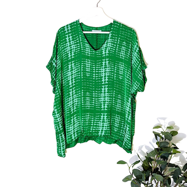 V neck satin top with blurred lattice print (M-L)