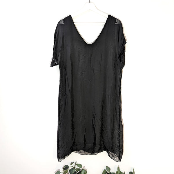 Plain silk v neck and back classic dress (S-M)