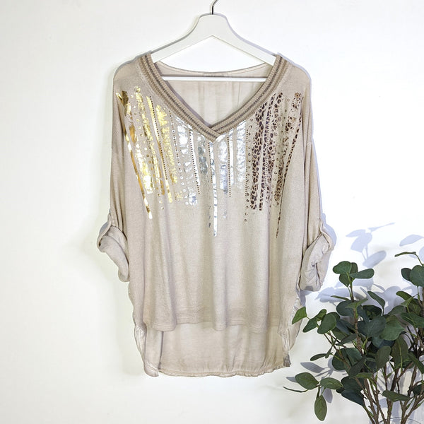 Cosy v-neck  top with subtle hot print and crystals (M-L)