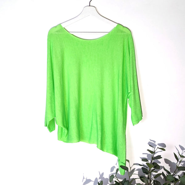 Fine knit relaxed asymmetric jumper (S-M)