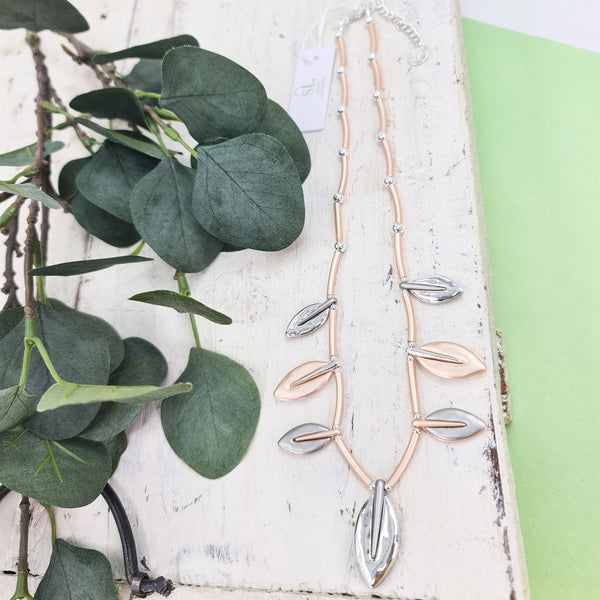 Contemporary leaf shape necklace