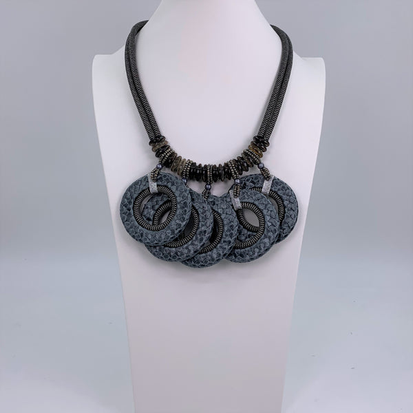 Luxury woven ring elements necklace with cord & resin