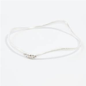 Organic bangle with multi crystal section