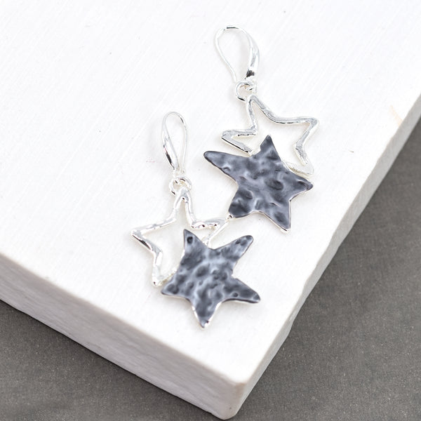 Enamel star earrings with fish hook