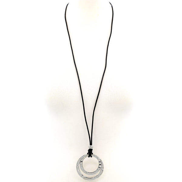 Long urban leather necklace with circle pendant