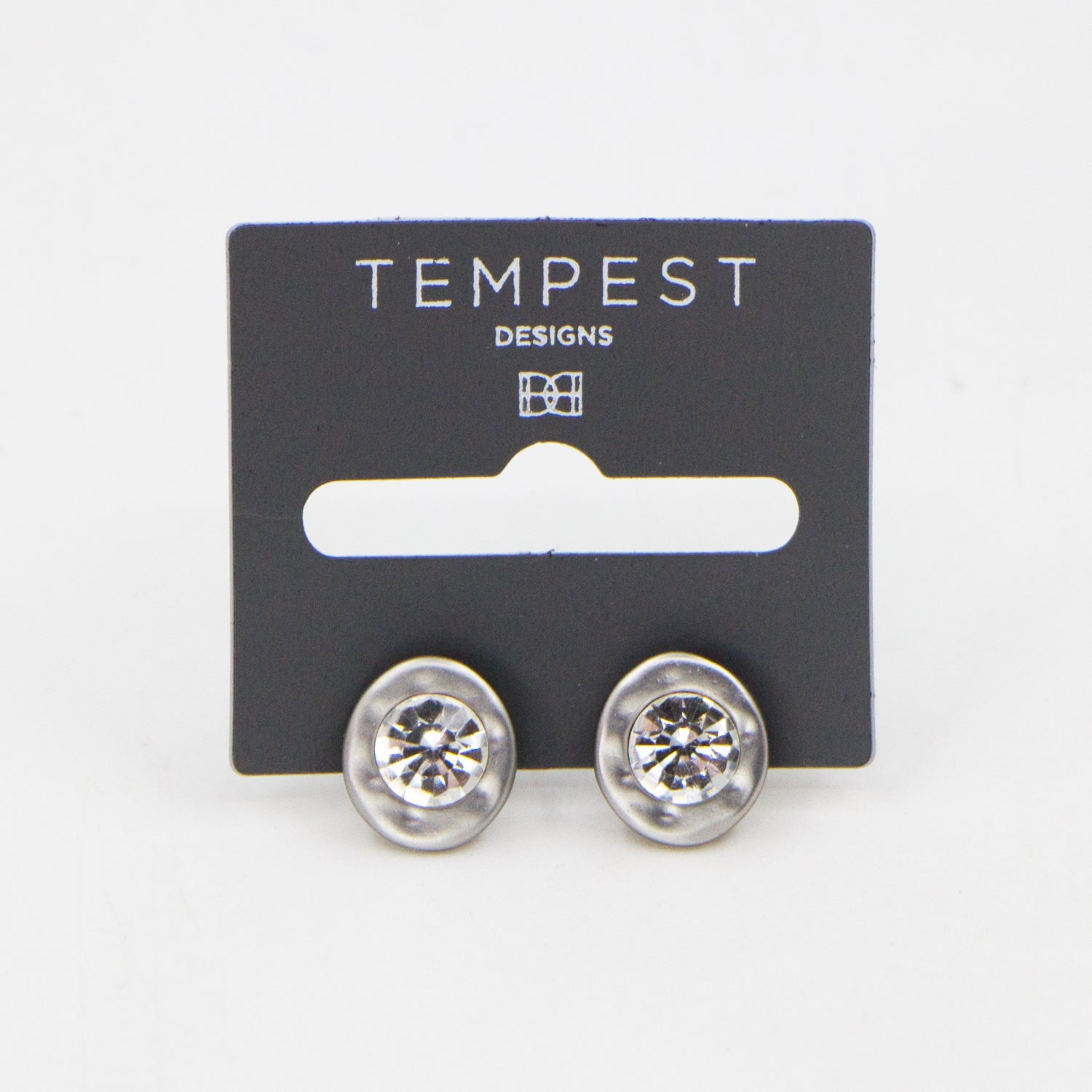 Simple round beaten comp't w-set stone – Tempest Designs