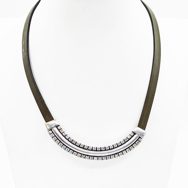 Short deco style leather statement necklace