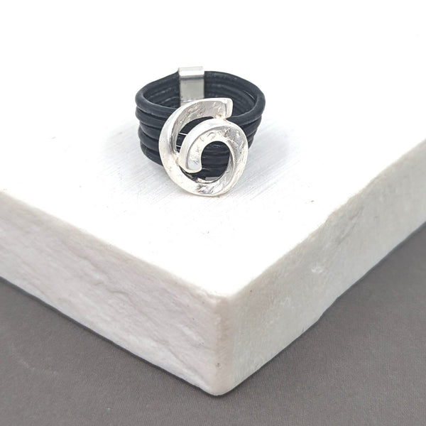 Organic swirl on multi leather ring