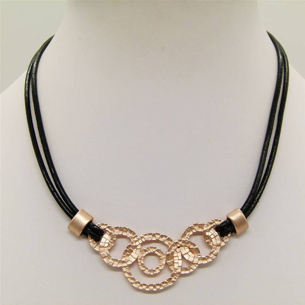 Detailed interlinked circles on short twin leather necklace