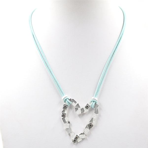 Square pattern open heart on short leather necklace