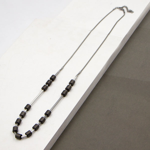 High quality cylindrical mid length necklace with tube space
