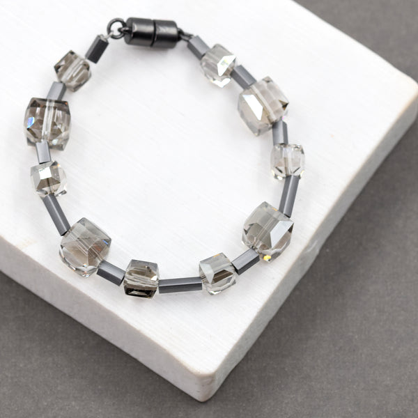 High quality Contemporay cube and crystal bracelet