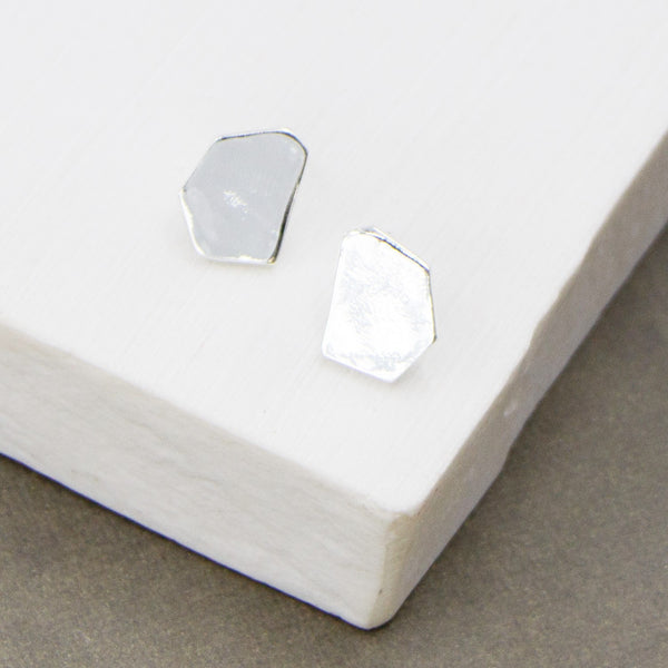 Hexogan like shaped stud earrings