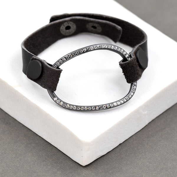 Organic shaped open circle pedant bracelet