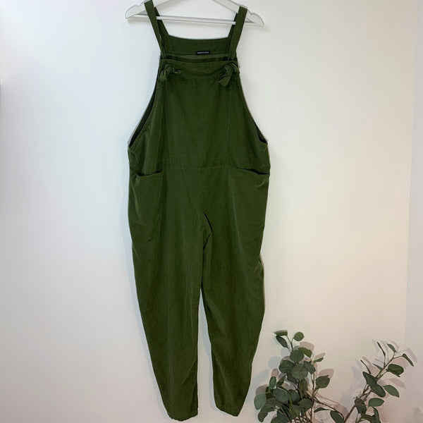 Fine corduroy fabric dungarees